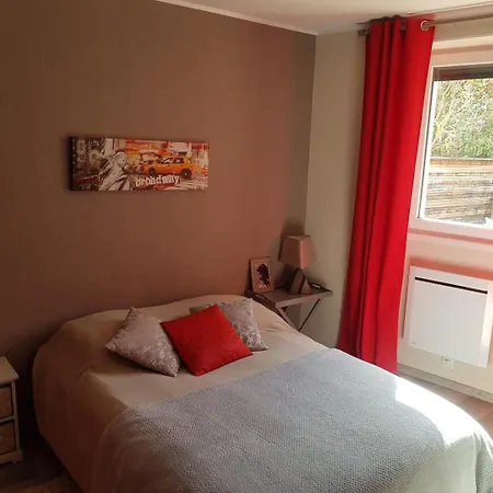 Апартаменты Maison De Иссуар